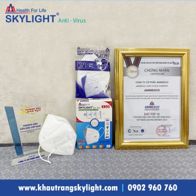 khau-trang-cao-cap-kn95-trang