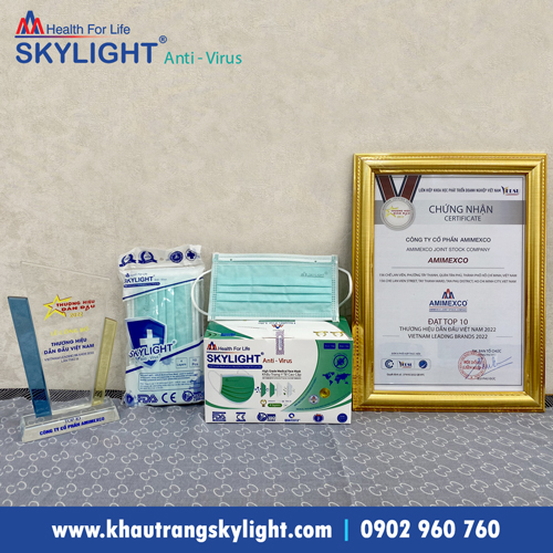 khau-trang-y-te-4-lop-mau-xanh-ngoc