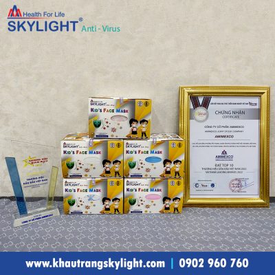 khau-trang-y-te-4-lop-skylight-tre-em