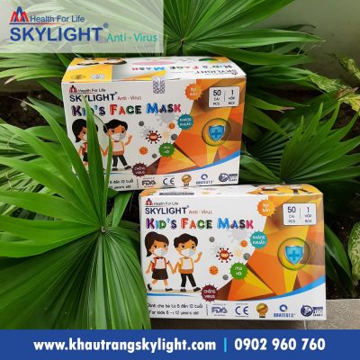 khau-trang-tre-em-dat-chuan-skylight