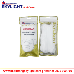 khau-trang-con-cua-skylight-mau-trang
